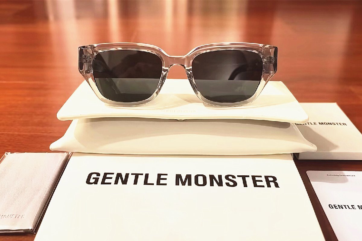 新品未使用※人気モデル*GENTLE MONSTER・ジェントルモンスター NABI 登坂広臣 BTS 愛用・グレイ・サングラス・クリア拍卖