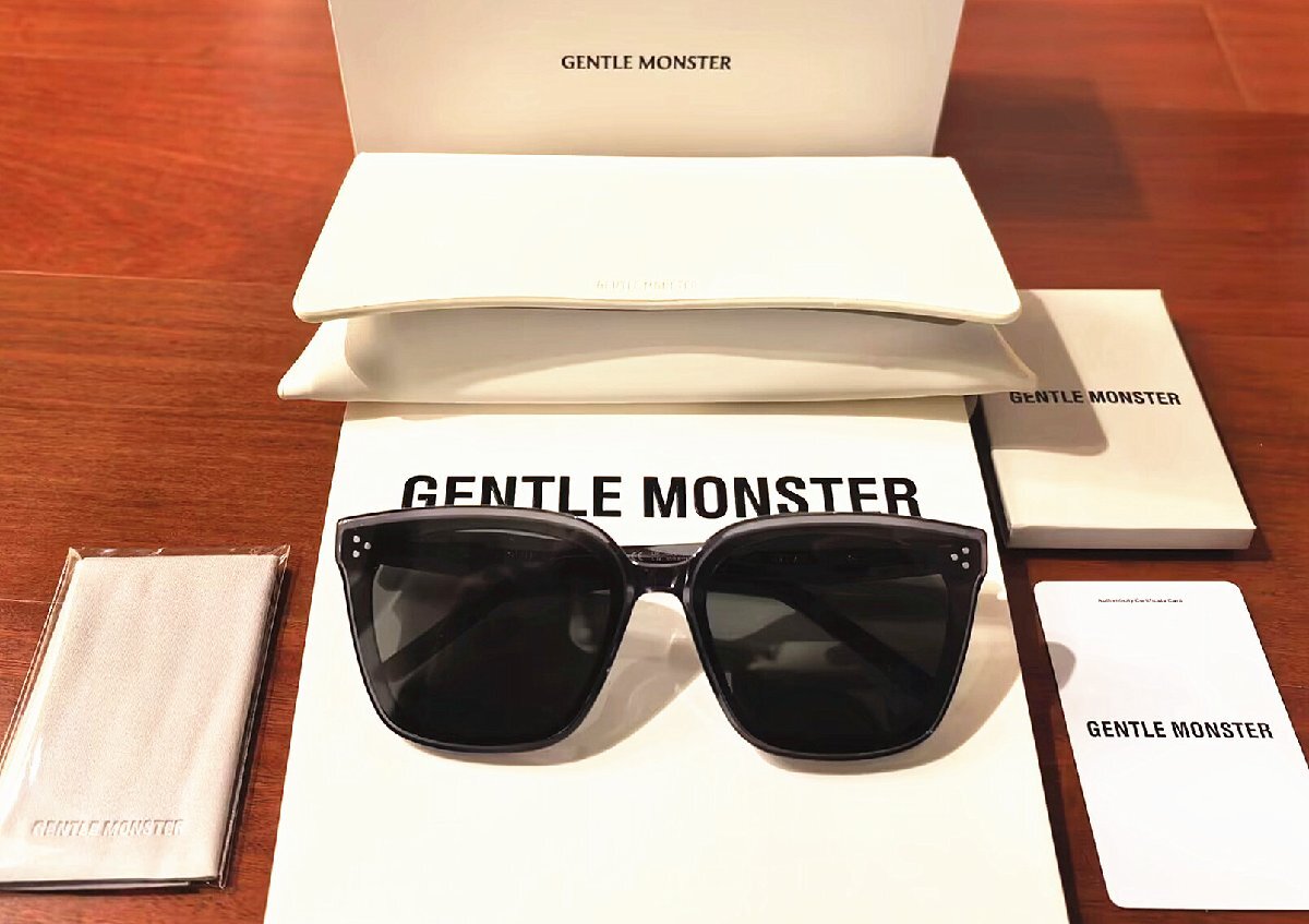 新品未使用※人気モデル*GENTLE MONSTER・ジェントルモンスター DEAR 登坂広臣 BTS 愛用・ブラック・サングラス・黒拍卖