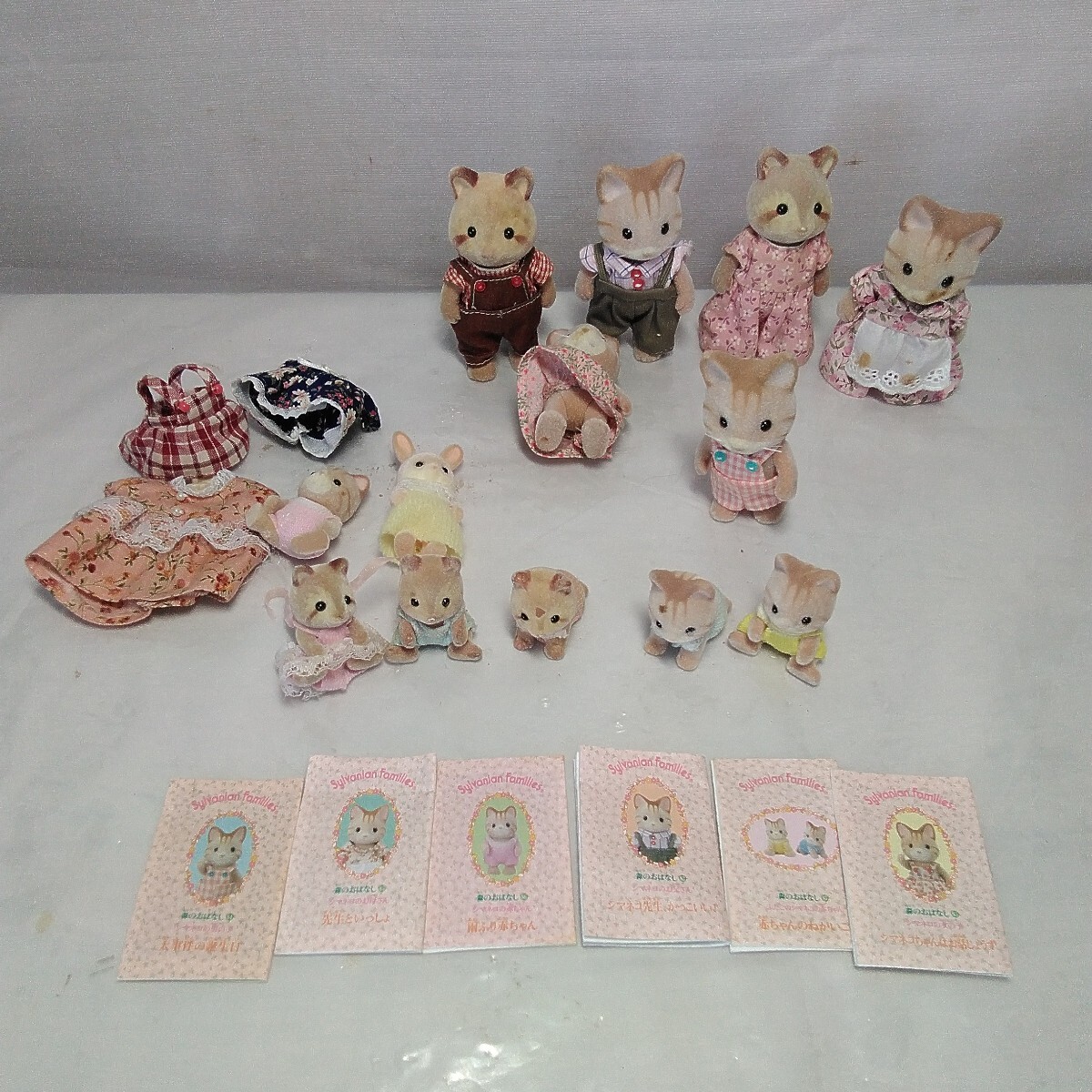 シルバニアファミリー  人形  お母さん  お父さん  赤ちゃん うさぎ拍卖