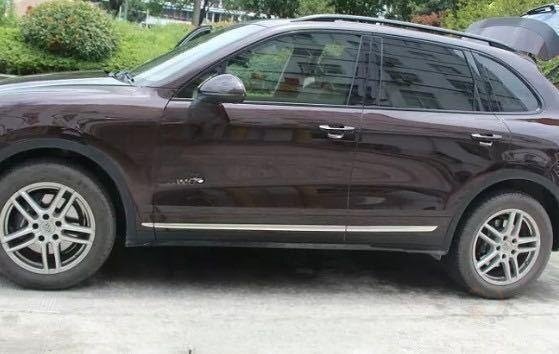 ポルシェ カイエン 92A サテンシルバー サイド モール拍卖