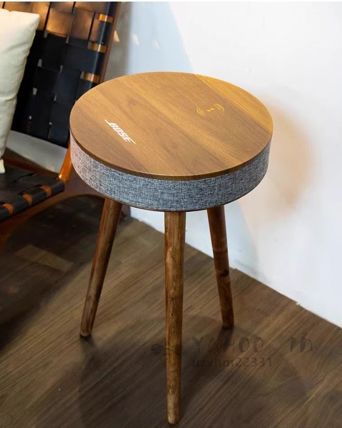 ソファーサイドテーブル、ナイトテーブル、ティーテーブル、スマートブルートゥーススピーカーテーブルワイヤレス充電機能付きクルミ材質拍卖