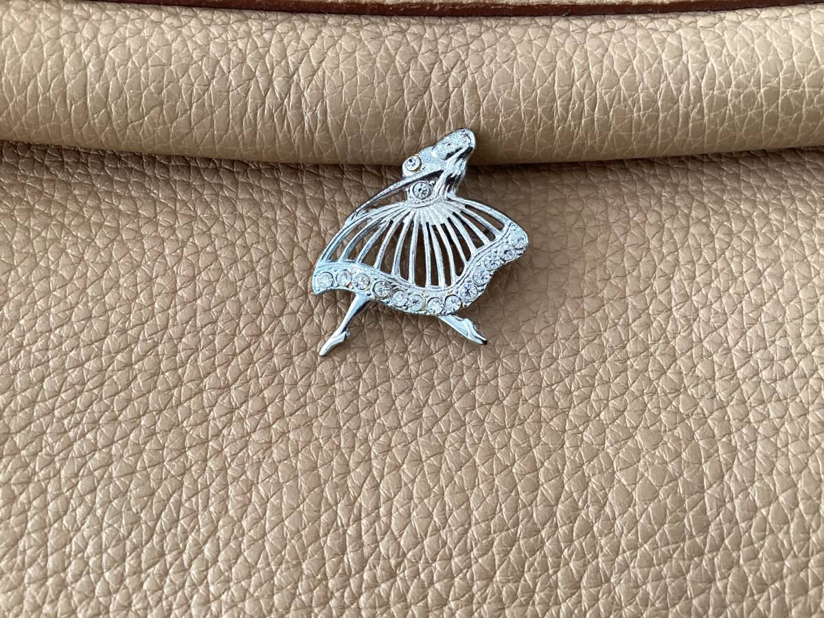 ★未使用★ワンダフルワールド   バレニーナブローチ拍卖