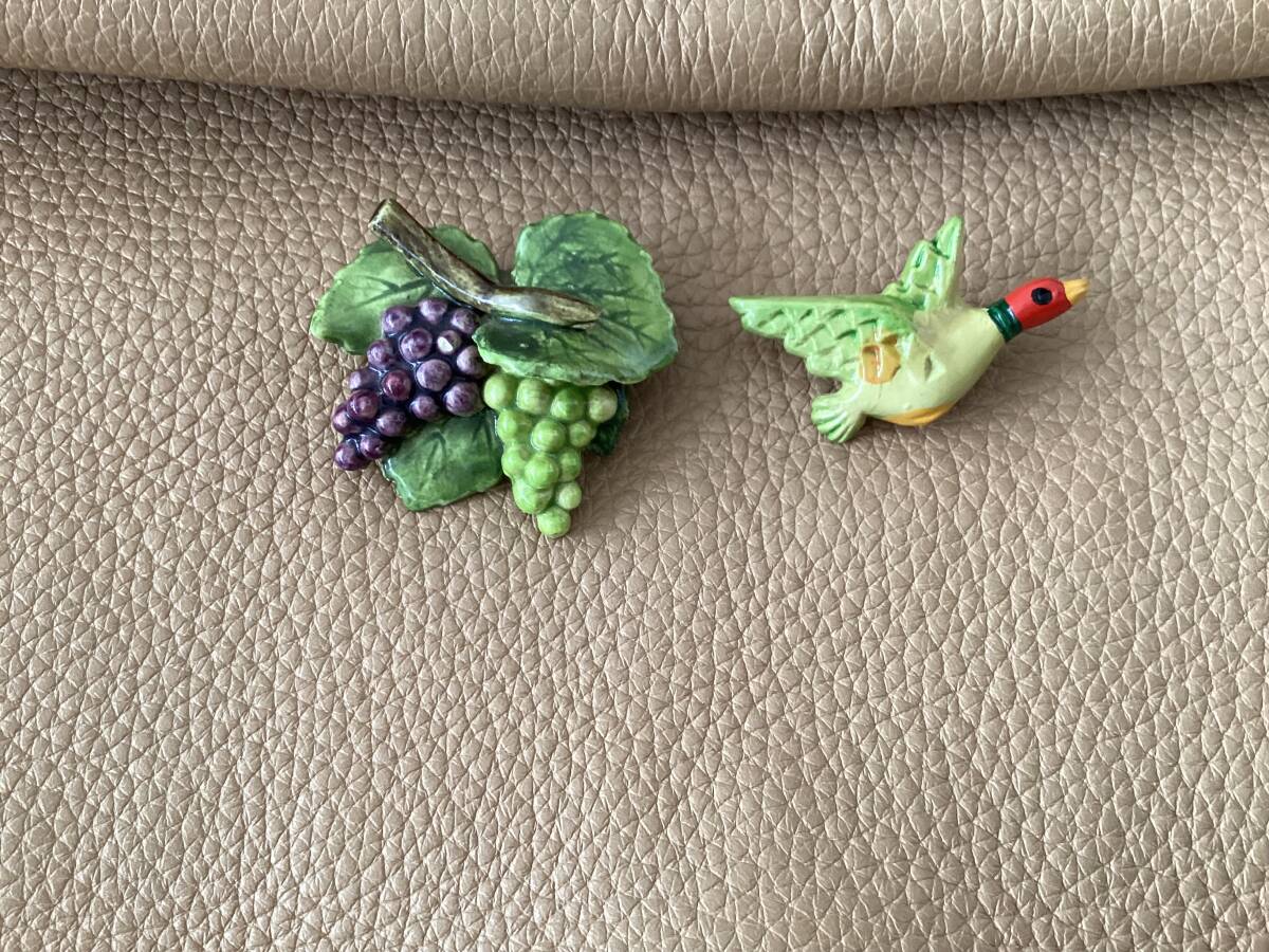 ★ビンテージ  陶器のブローチ 2ヶセット拍卖