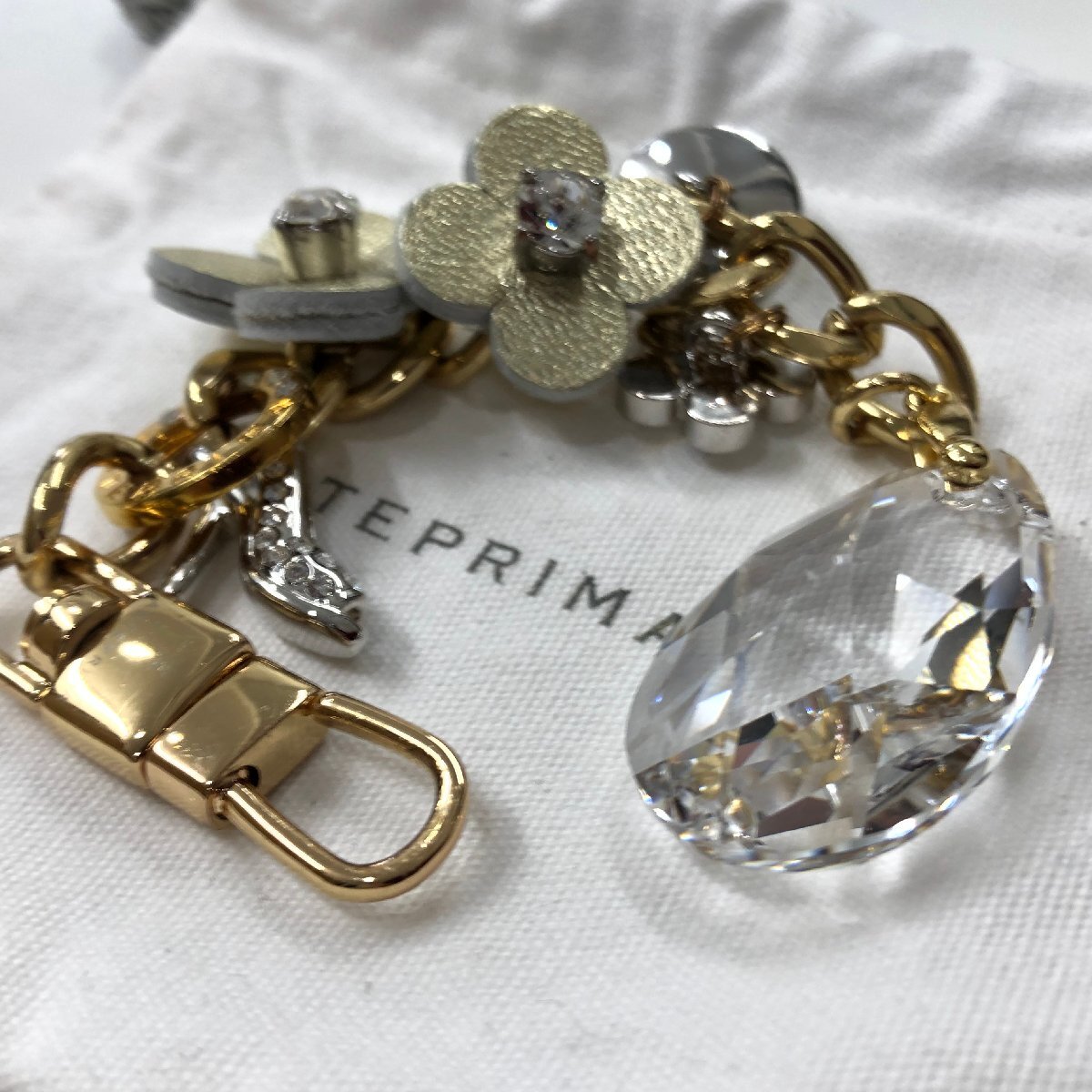 アンテプリマ ANTEPRIMA カテナ CATENA バッグチャーム ゴールド キーホルダー フィオーリ 花拍卖