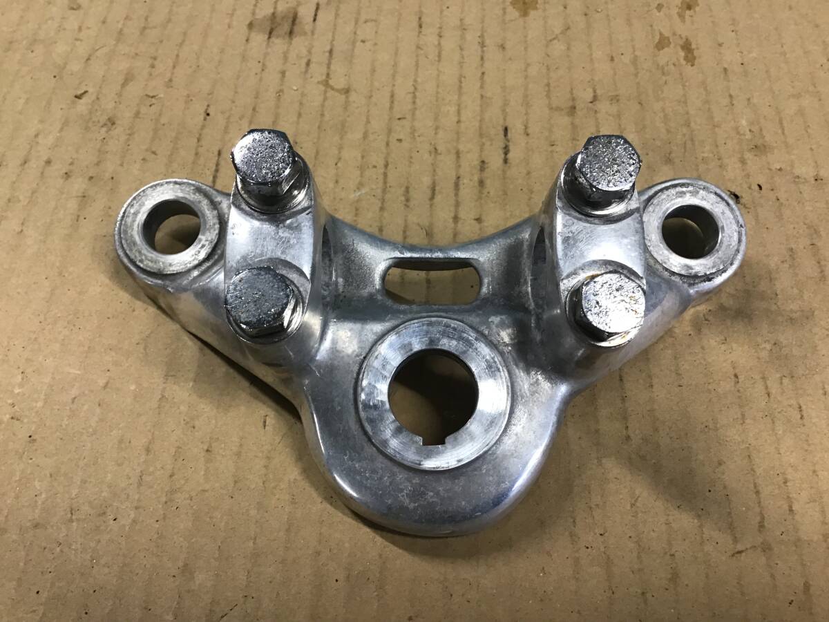 ホンダ CB125 1967製 トップブリッジ ハンドルクランプ ( 検索、CB92 CB72 CB750 )拍卖