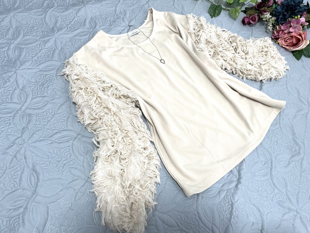 f■4L■新品■異素材*ボリューム袖ヒラヒラデザインtops■ベージュ拍卖