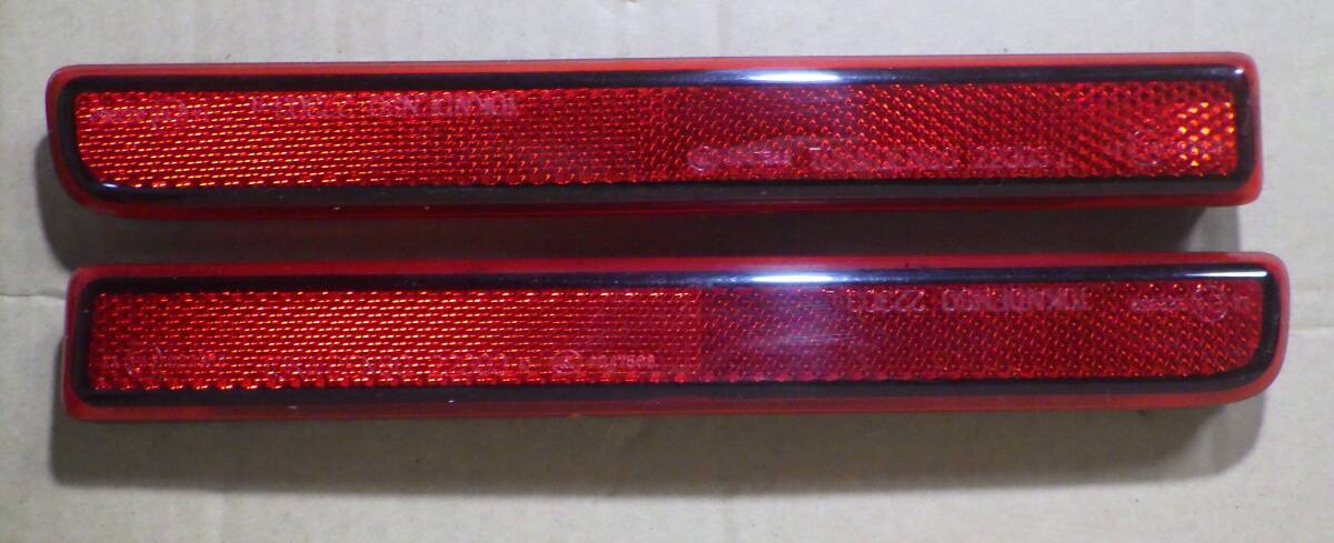即決 ダイハツ リフレクター 左右 TOKAIDENSO 22303 L/R ※送込拍卖