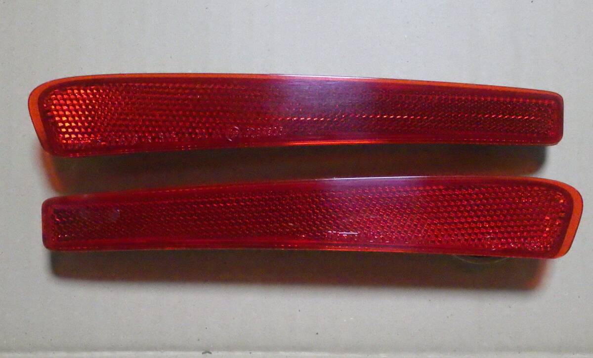 即決 210系 カローラ セダン リフレクター 左右 KOITO 12-626 ※送込拍卖