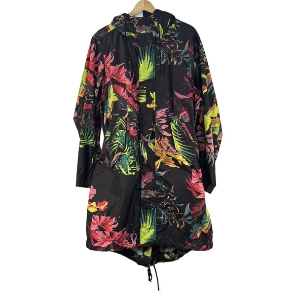 ナイキ NIKE サイズM - 黒×レッド×マルチ レディース 長袖/花柄/ジップアップ/春/秋 美品 コート拍卖