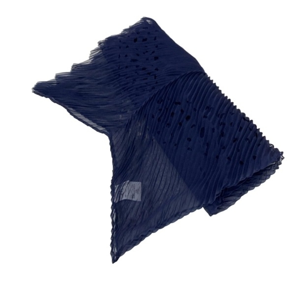 プリーツプリーズ PLEATS PLEASE ストール(ショール) - ダークネイビー シースルー/パンチング/プリーツ 新品同様 マフラー拍卖