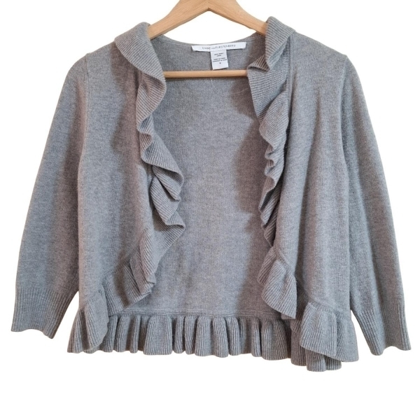 ダイアン・フォン・ファステンバーグ DIANE VON FURSTENBERG(DVF) カーディガン サイズS - グレー レディース 七分袖/フリル トップス拍卖