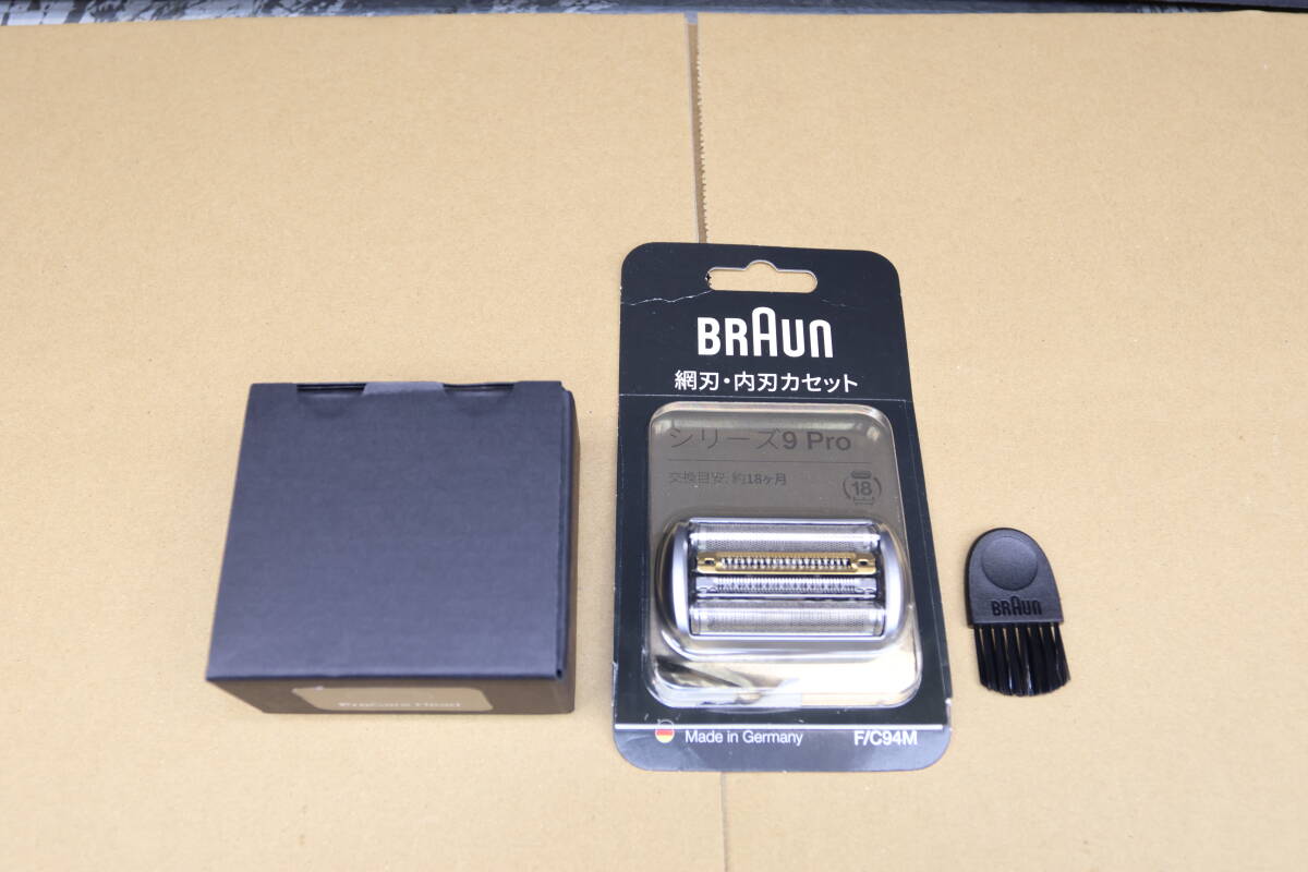 BC13# 動作品 美品 ブラウン BRAUN 電気シェーバー シリーズ9 電動 髭剃り メンズ PROケアヘッド 替え刃 Pro F/C94M まとめて2点セット拍卖