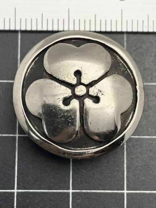 家紋コンチョ★丸に酢漿★丸に片喰★小★ジャーマンシルバー拍卖