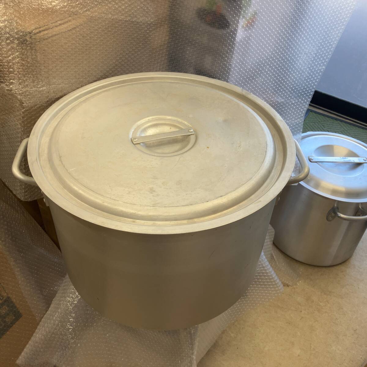 即決/大型 業務用 アルミ 寸胴 50cm 鍋 両手鍋 大容量 飲食店 調理器具 鍋 炊き出し 蓋付 厨房 取手拍卖