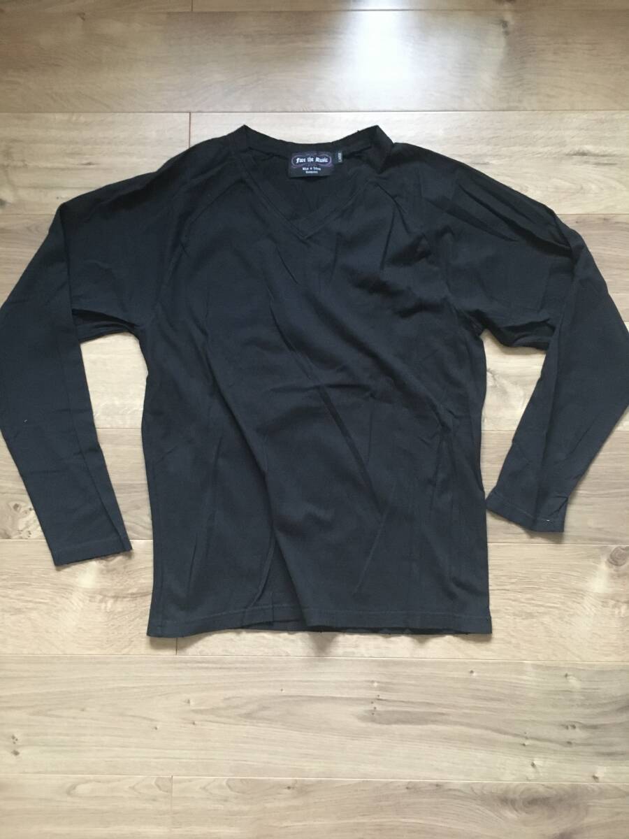 長袖Vネック Tシャツ Lサイズ 新品保管品 拍卖