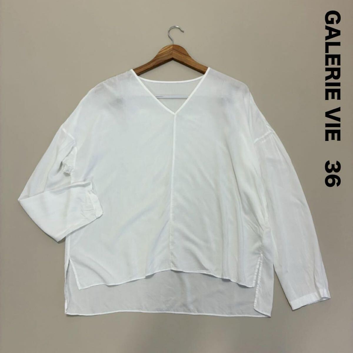 GALERIE VIE ギャルリーヴィー☆Vコットンシルクプルオーバー 36 ホワイト 透け感拍卖