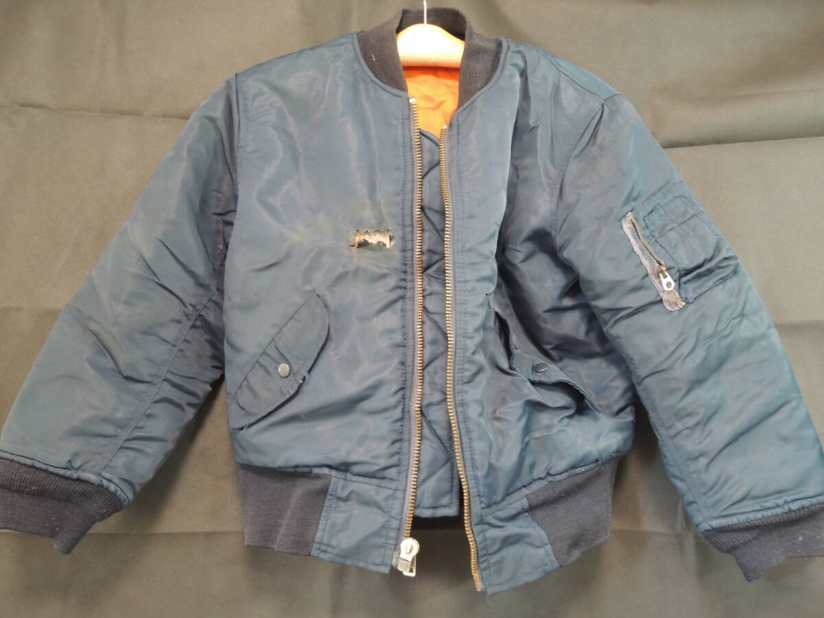 ジャンク品VINTAGE ヴィンテージエアフォースブルー(紺)MA-1 民間品中綿入りフライトジャケット拍卖