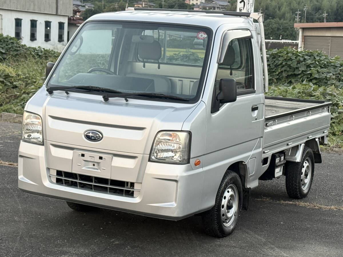 H23年EBD-TT2 サンバートラック4WD 5速マニュアル◎ エアコンパワステ付き車検9年10月 走行距離19000キロ ■クレーン250付き■ 記録有り拍卖