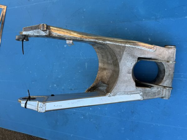 ¥500スタート! アプリリア RS250 純正スイングアーム 拍卖