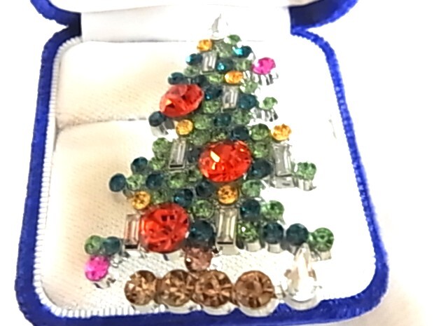 新品未使用品 キラキラ輝くマルチカラーストーンが輝くビジューのクリスマスツリーのデザイン Xmas イミテーションストーン ブローチ♯拍卖