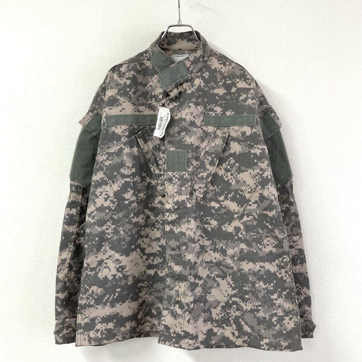 デッドストック【US Military】ACU コンバットユニフォーム size MEDIUM-REGULAR 難燃性 FR 2005年会計/米軍実物 Army アーミー ジャケット拍卖