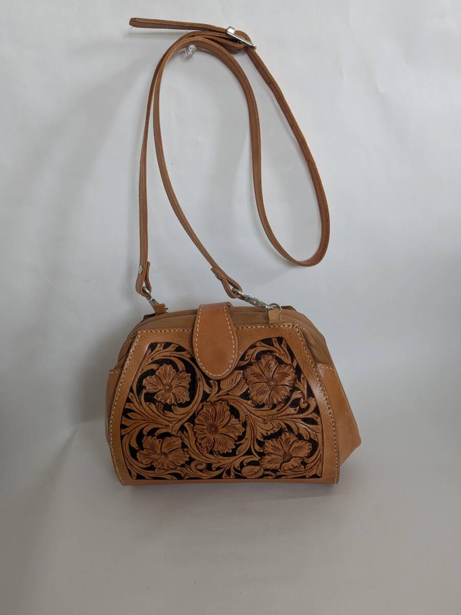 ショルダーバッグ レザー彫刻 ハンドメイド【訳アリ】拍卖