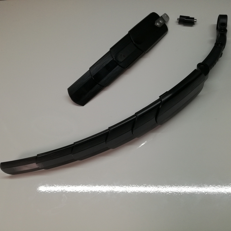 折り畳み自転車用 リアー用 伸縮自在の泥除け 数回使用の中古 (部分 訳アリ品)拍卖