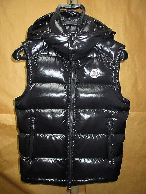 モンクレール  MONCLER   LACET ロゴ ワッペン  フード ダウン ベスト 1 黒 国内正規品拍卖