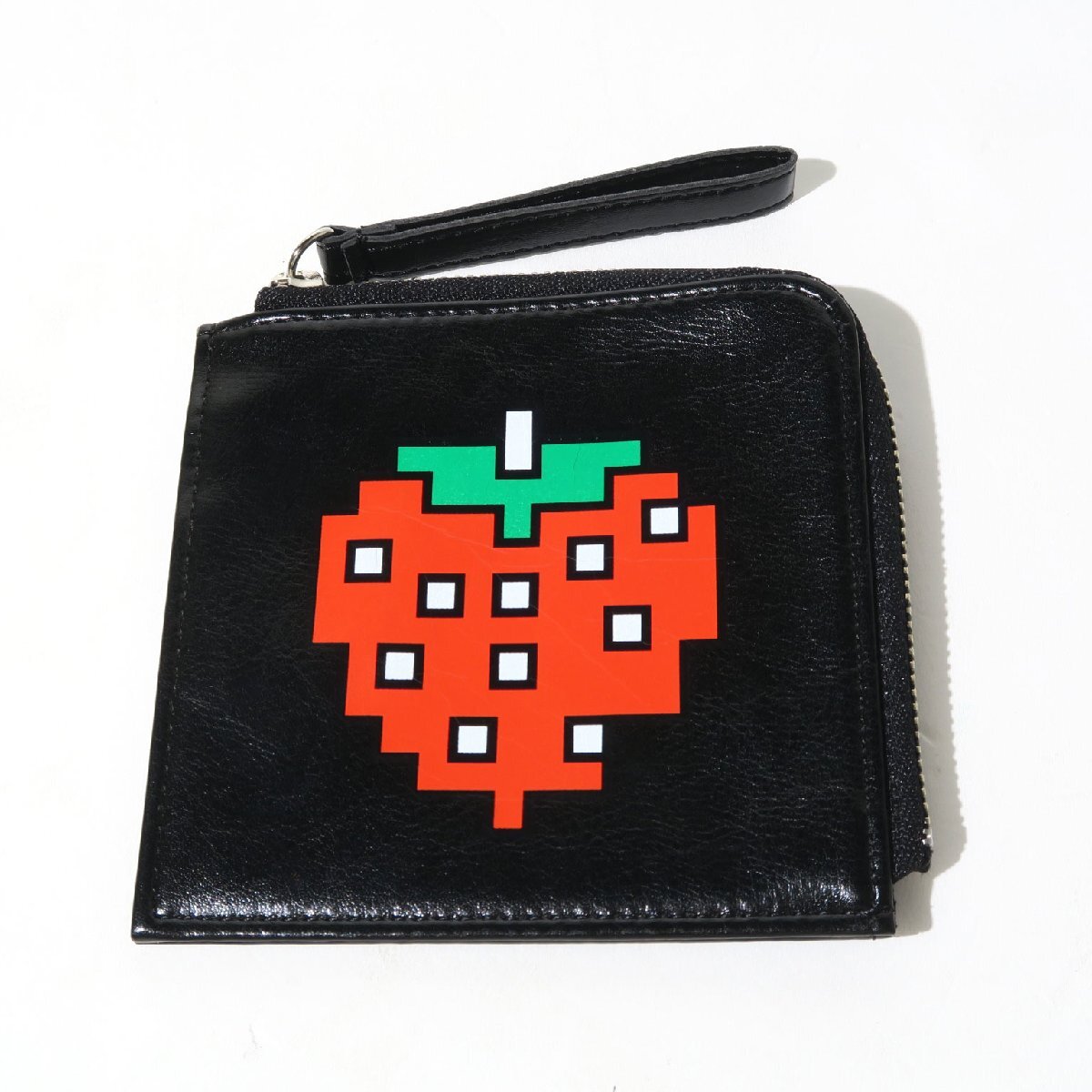 ZUCCA x PAC-MAN ズッカ パックマン ウォレット ZU93-AQ330 合皮パース L字ファスナー ミニ財布 ブラック いちご ストロベリー ポーチ拍卖