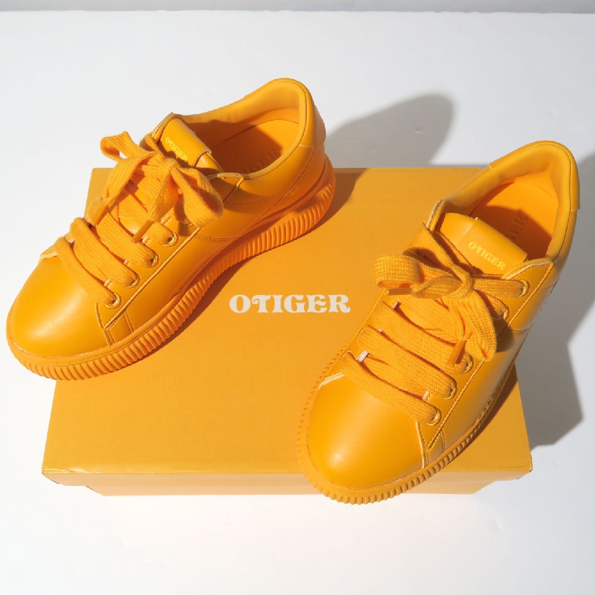 23.5cm【新品 定価28,600円 】Onitsuka Tiger OTIGER COURT 1182A621 801 TIGER ORANGE オニツカ タイガー オータイガーコート スニーカー拍卖