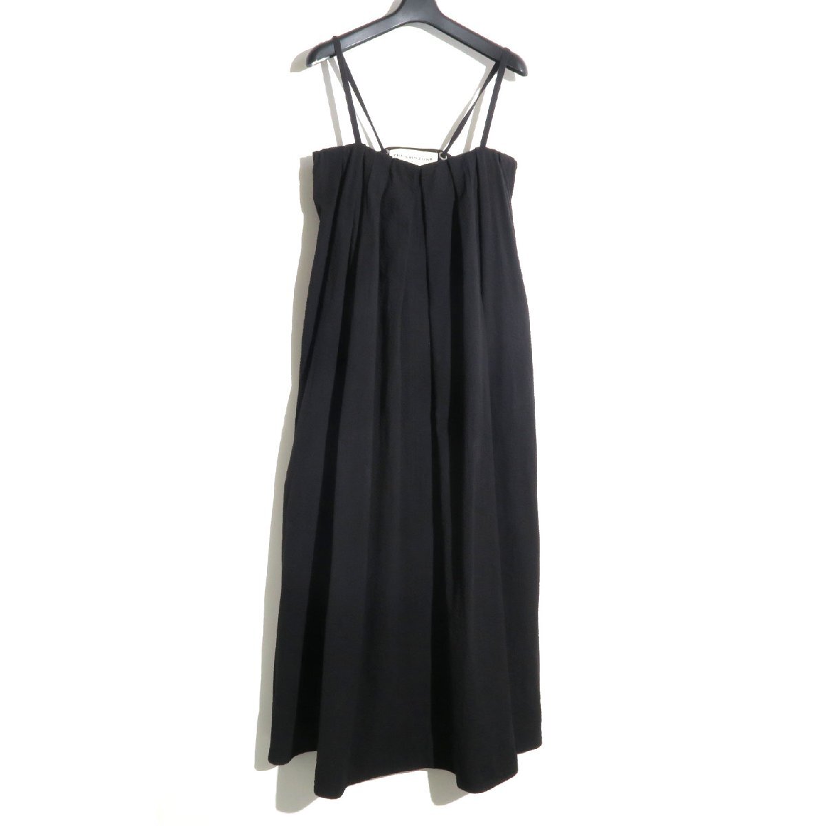 25ss THE SHINZONE SUCKER LONG DRESS 定価46,200円フリーサイズ シンゾーン サッカー ロング ドレス ブラック ワンピース キャミソール拍卖