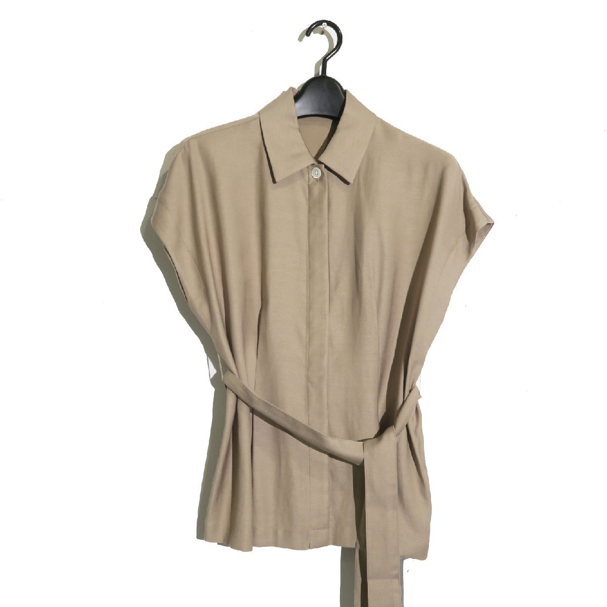 【タグ付・新品・定価24,970円】自由区 キュプラリネンシャンタン ブラウス BLWMSM0501 ベージュ size32 リボン ベルト シャツ拍卖