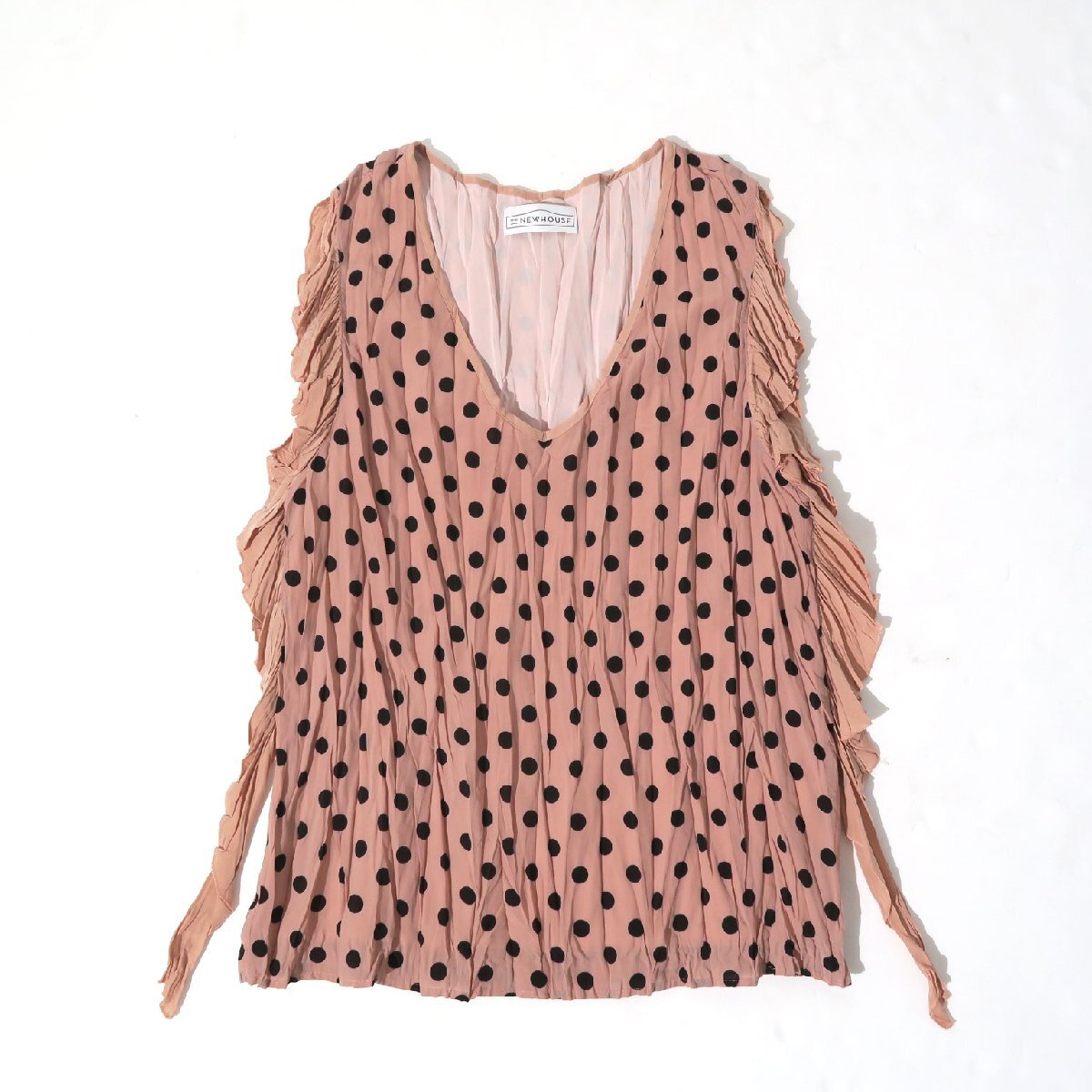 THE NEWHOUSE GYPSET RUCKLE SLEEVELESS TOP TNH22100-21 sizeS ザ ニューハウス ドット ノースリーブ ピンク拍卖