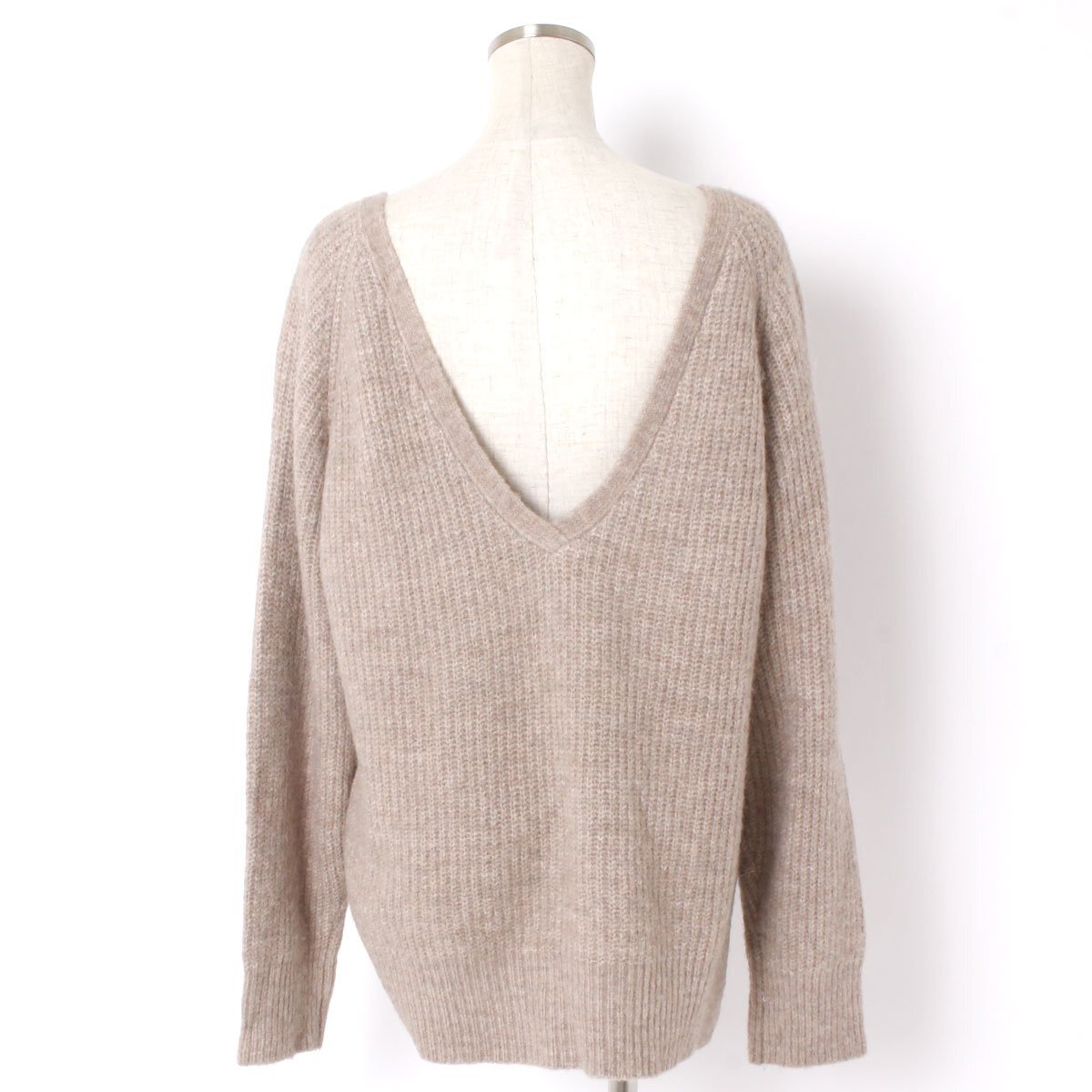 OZOC インフルエンサーコラボ モヘヤ混バックコンシャスニット 定価8,789円 size38 162-19052 オゾック Miku Akematsu バックオープン拍卖