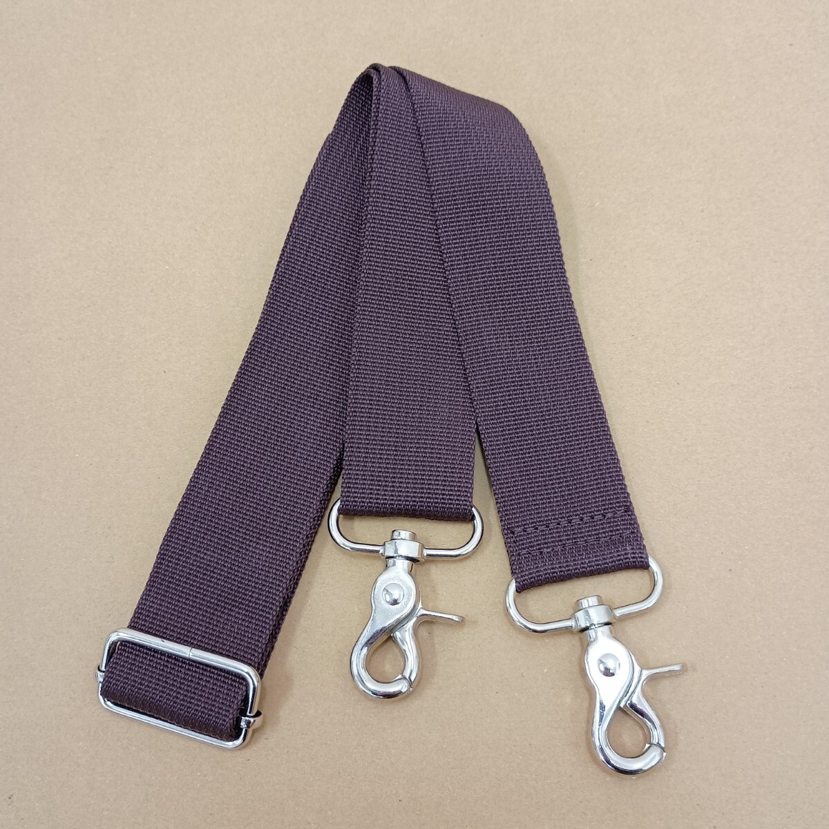 新品未使用 送料込み ショルダーベルト ショルダーストラップ 肩ひも 肩紐 ショルダー ストラップ ブラウン  ベルトのみ 単品拍卖