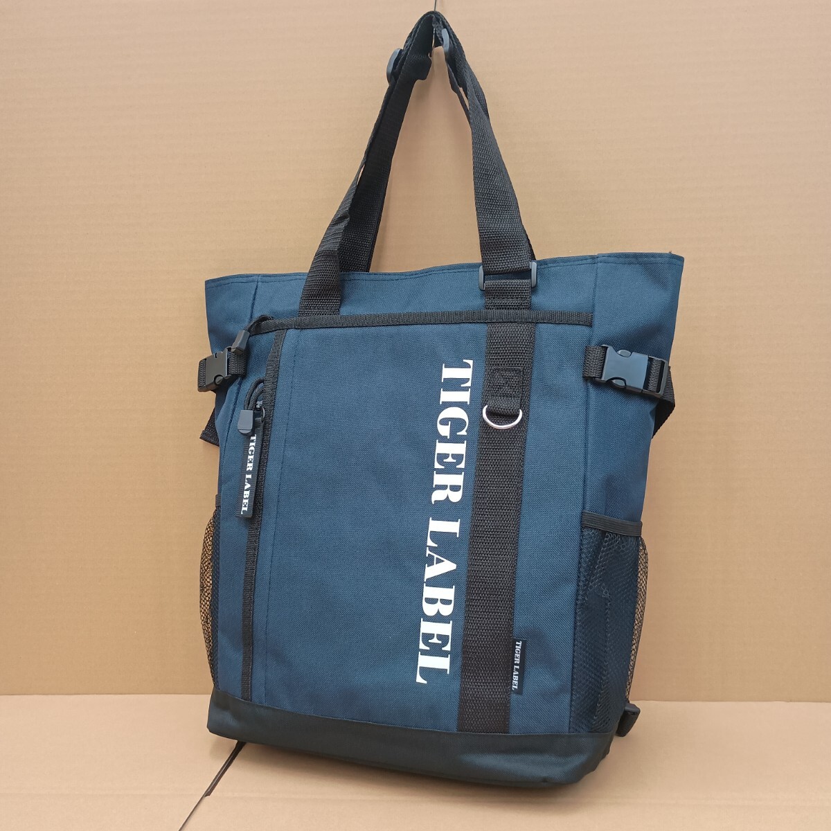 【新品】送料込み メンズ レディース キッズ リュックトート トートバッグ 買い物 手提げ スポーツ ジム 通勤通学 ネイビー拍卖