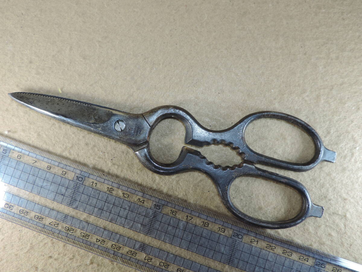 【夢オク】古い鋏 HENCKELS ヘンケルス ドイツ製 レトロ はさみ ハサミ 鋏 料理バサミ ヘンケルキッチン鋏 現状 拍卖