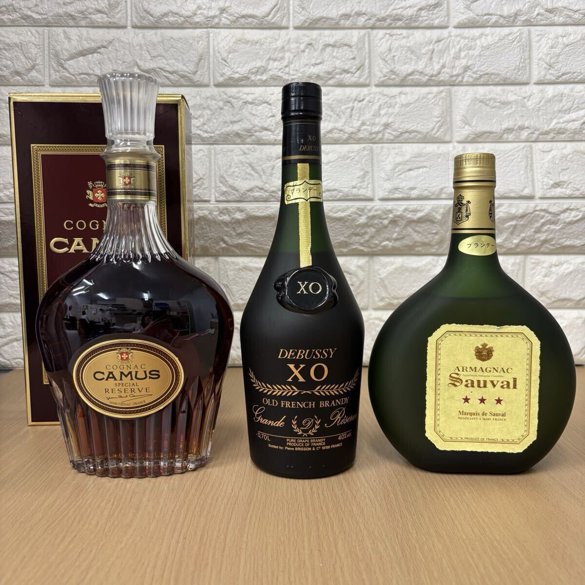 s【1円スタート】ブランデー3本セットCAMUS カミュ コニャック DEBUSSY XO OLD FRENCH BRANDY アルマニャック Sauval 40% 700ml 古酒拍卖