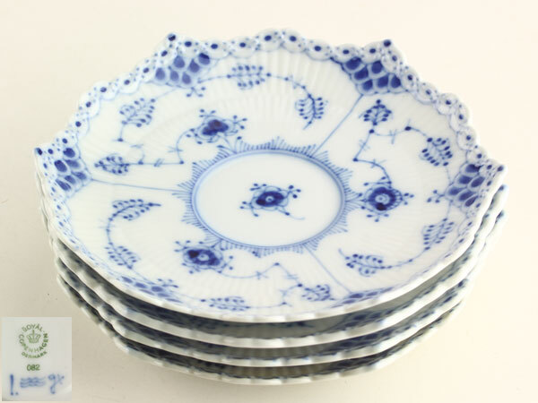 洋食器 ROYAL COPENHAGEN ロイヤルコペンハーゲン ブルーフルーテッド フルレース ソーサ 4客 J2204拍卖