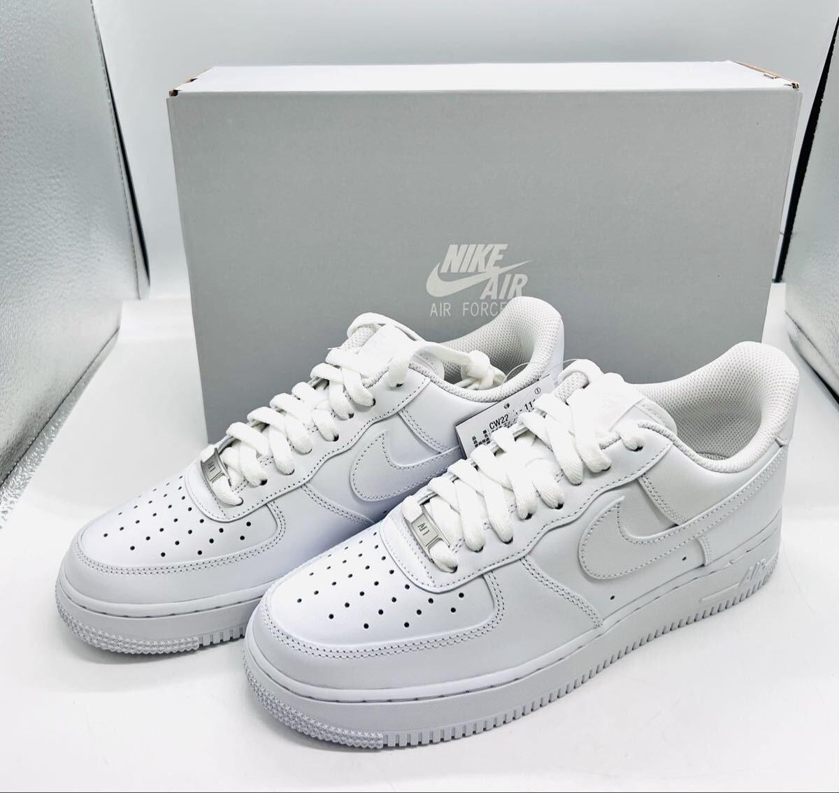 新品 NIKE ナイキ AIR FORCE 1 '07 エアフォース 1 LOW ローカット 定番 WHITE ホワイト 白 CW2288 111 25.5cm 箱付き拍卖