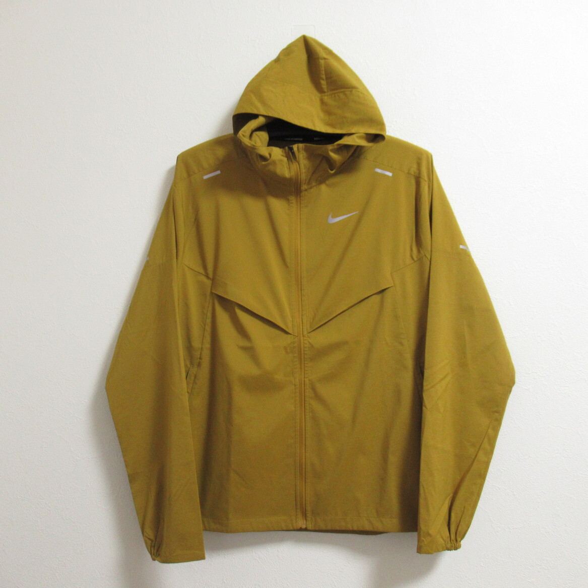NIKE レペル ランニング ジャケット ゴールドイエロー XL ナイキ 撥水 UVカット ウィンドブレーカー ジャンパー CZ9071-716拍卖