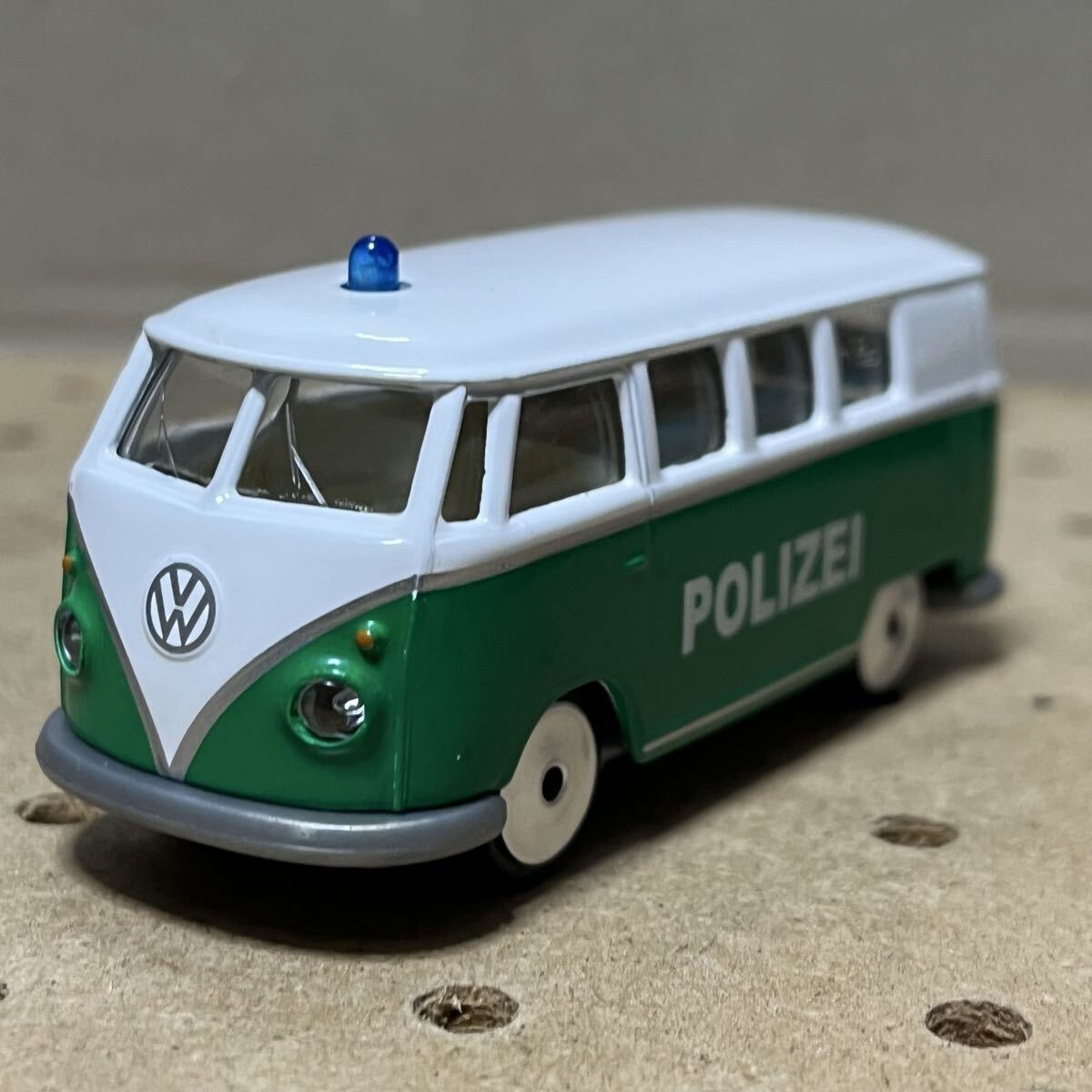 マジョレット フォルクスワーゲン T1 ワーゲンバス ポリスカー 希少拍卖
