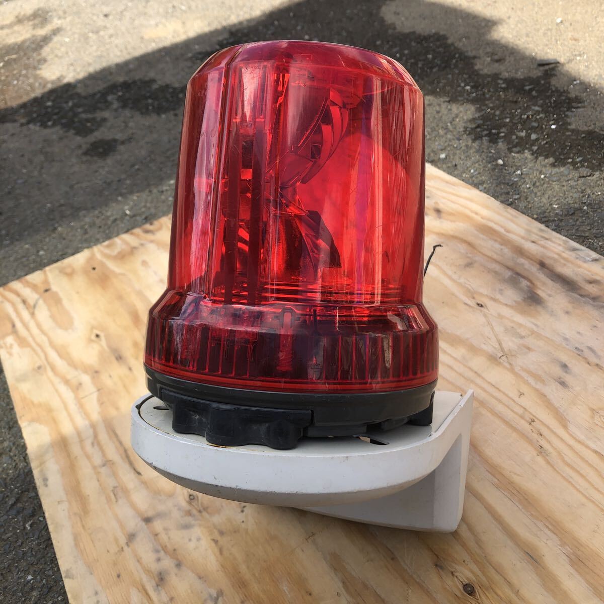 大型回転灯 パトライト 赤 100V RLR-M2-P-R 屋外用拍卖