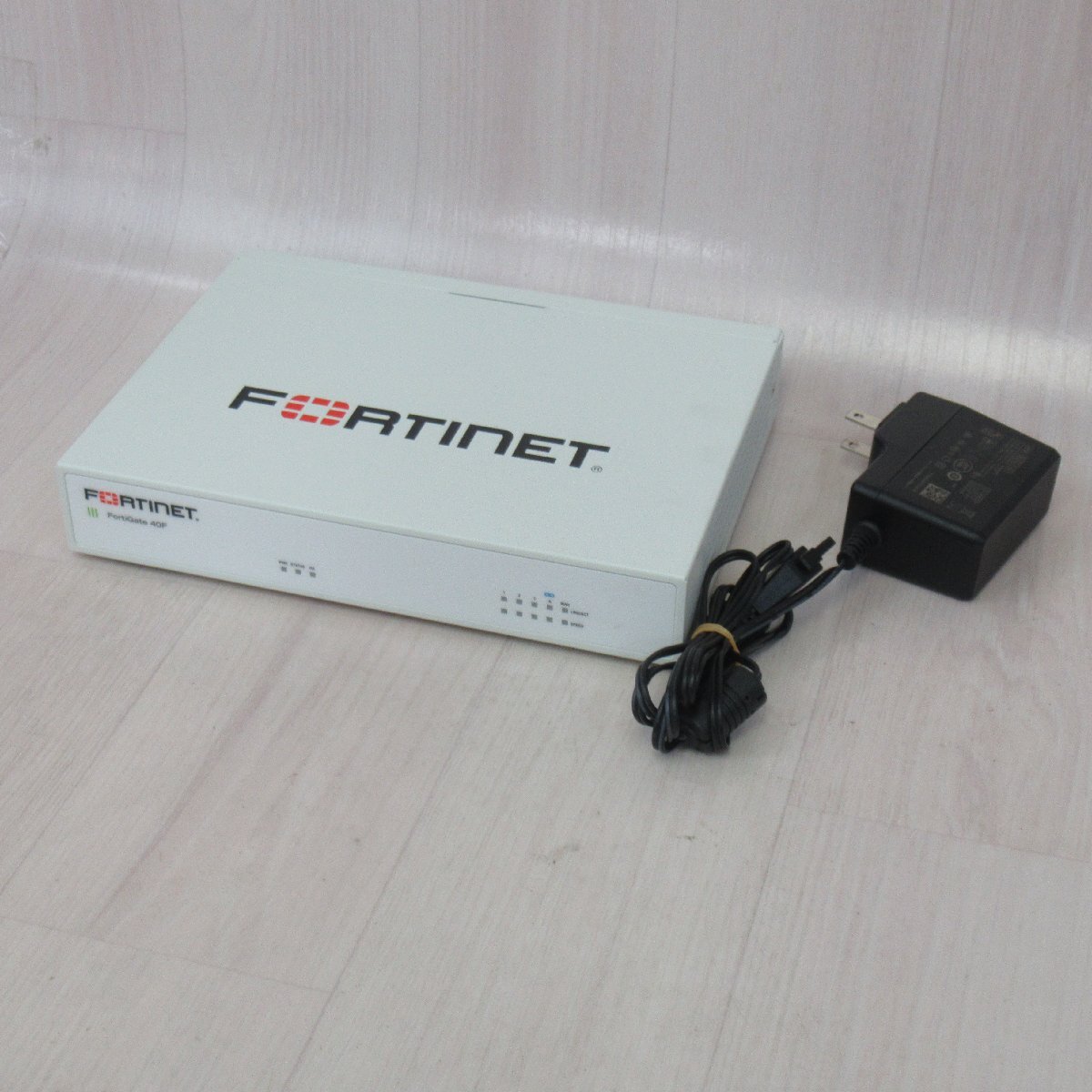 Fortinet FG-40F FortiGate-40F UTM ライセンス27年02月10日迄 保証有 XY 19496#拍卖