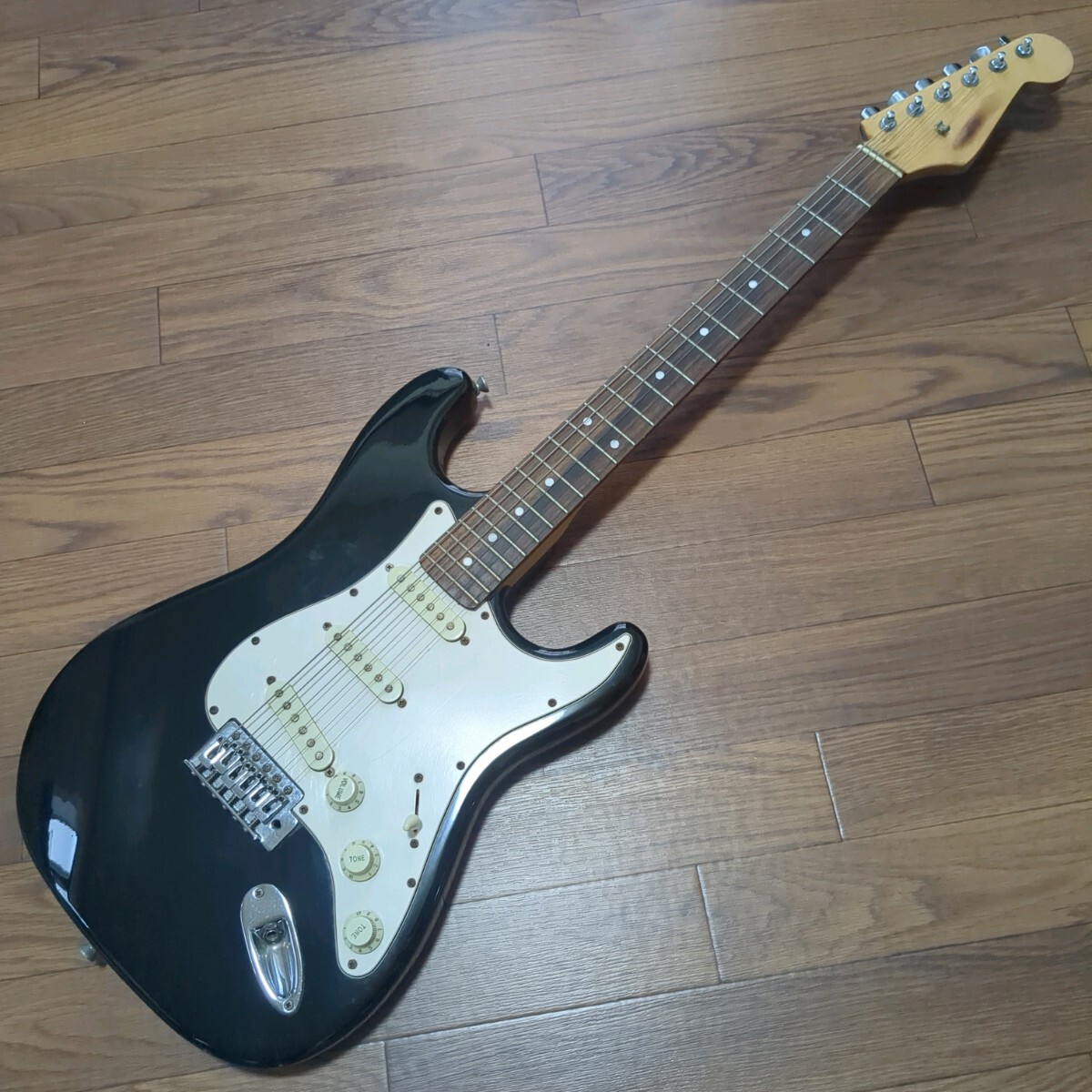ノーブランド コンポーネント ストラトキャスター タイプ ストラト エレキギター拍卖
