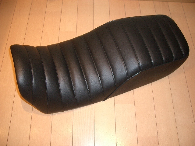 カワサキ ニンジャ スタイリッシュシート タックロールタイプ 新品 GPZ750 GPZ900R KAWASAKI NINJA拍卖