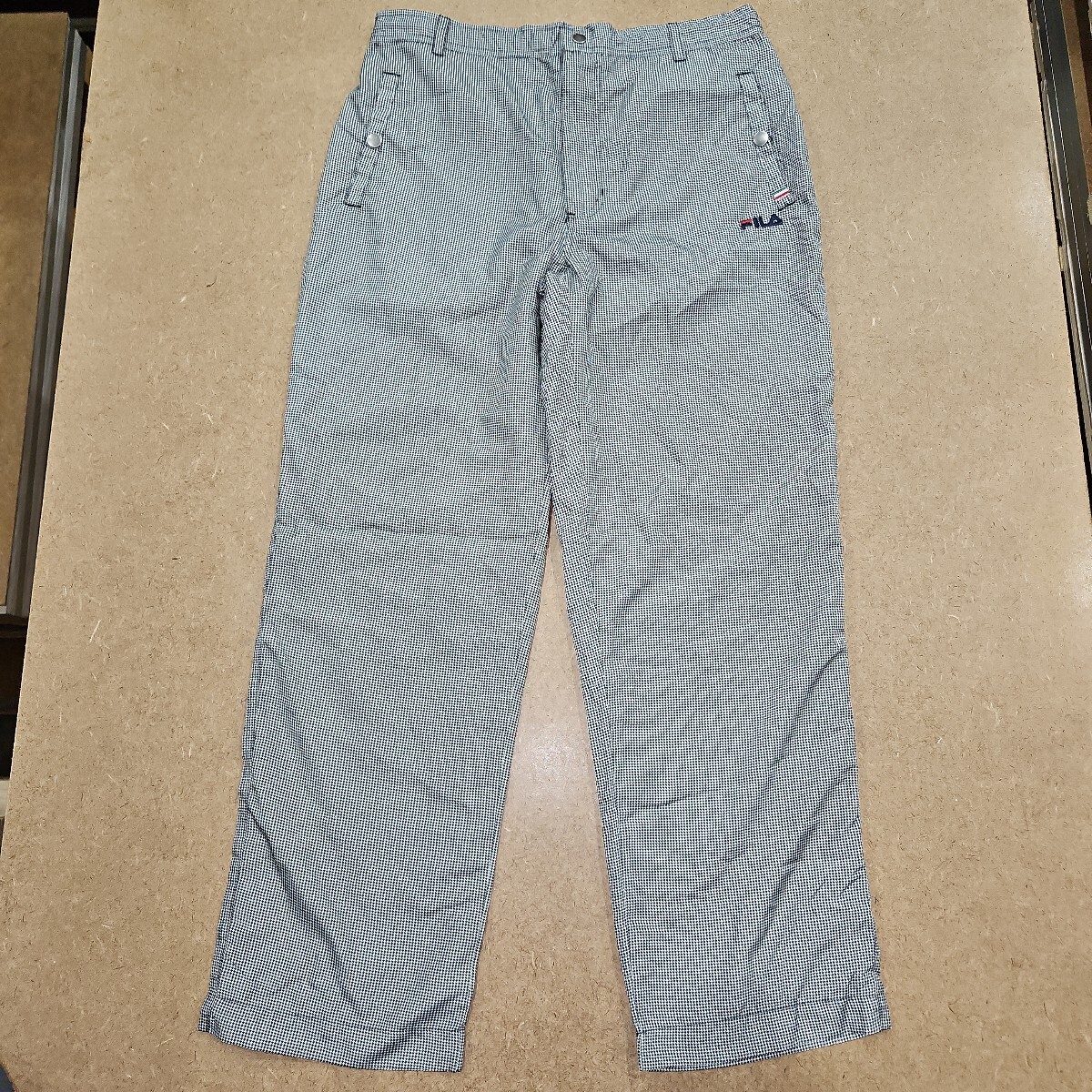 フィラ ナイロンパンツ(黒×灰-チェック柄)LLサイズ拍卖