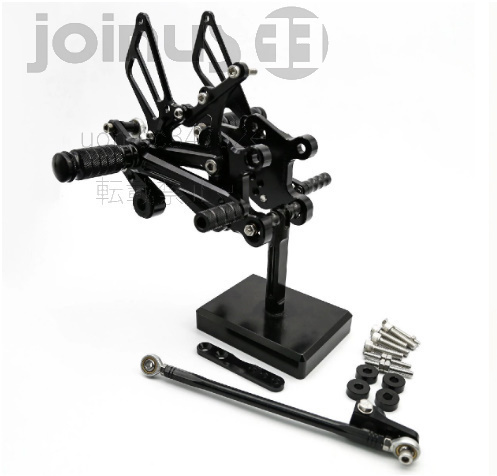 アプリリア バックステップ 可変ポジション CNCアルミニウム ペダル付きフットレスト ブラック シルバー Aprilia RS250 1996-2002拍卖