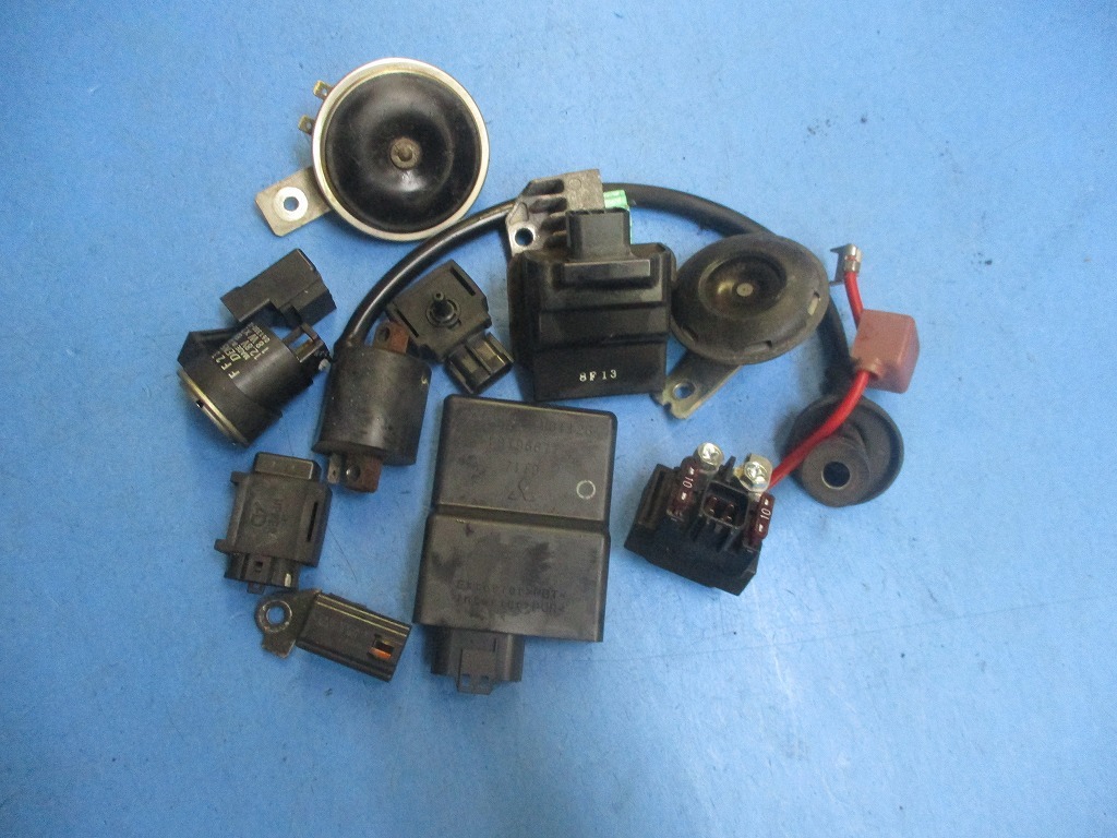 アドレスV125G CF46A 検)CF4EA 注意品 CDI レギュレーター リレー 他 774-60拍卖