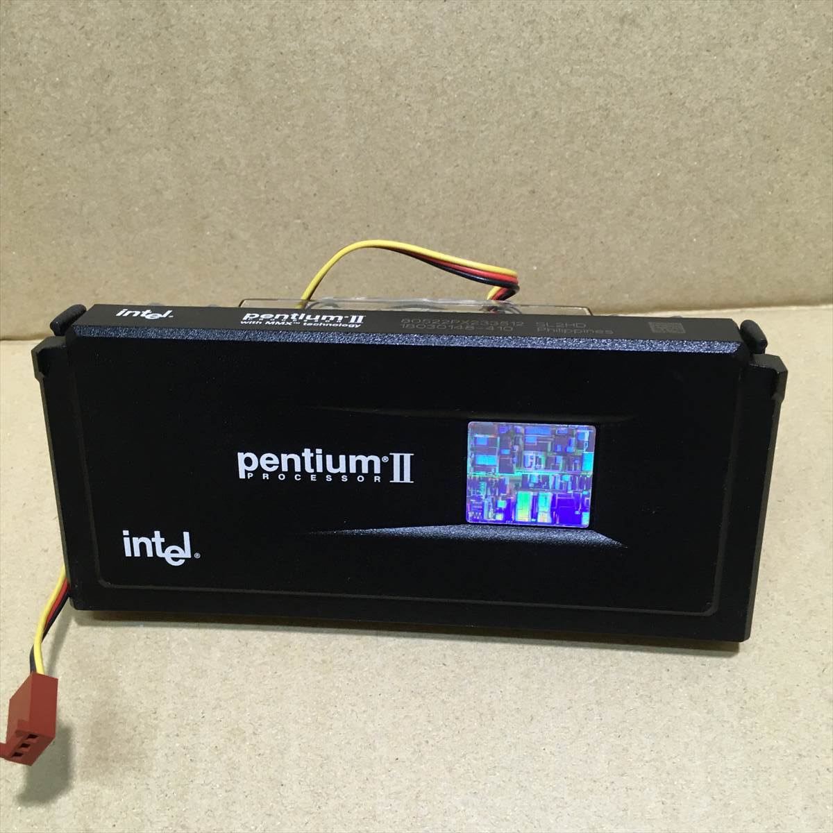 Intel PENTIUM Ⅱ 80522PX233512 SL2HD FAN ヒートシンク付き Win98で動作確認済拍卖